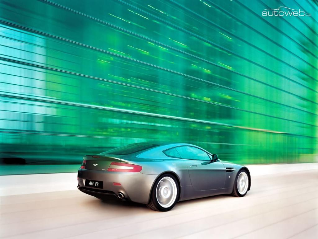 Aston Martin Vantage.jpg